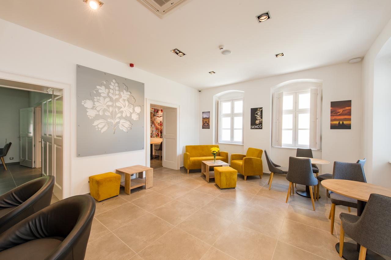 Pilvax Hotel Kalocsa كالوكسا المظهر الخارجي الصورة